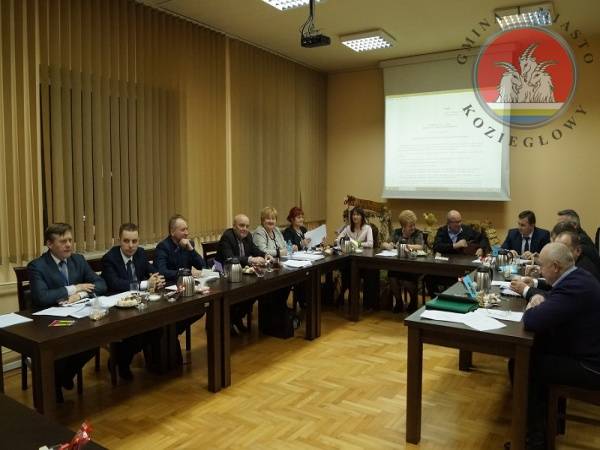 Zdjęcie: sesja budżet RGiM Koziegłowy 2015